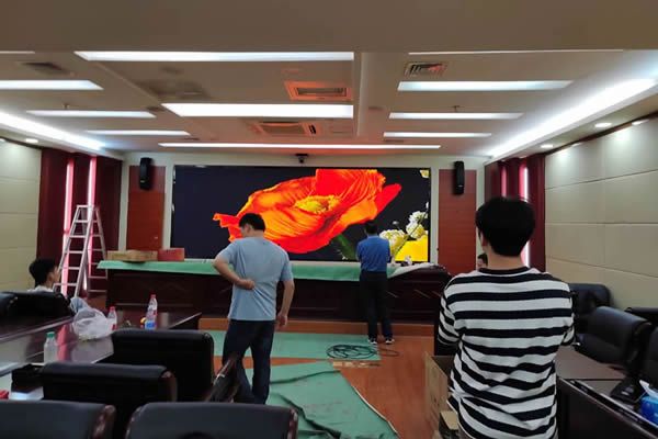 會(huì)議室大屏尺寸要多大合適？