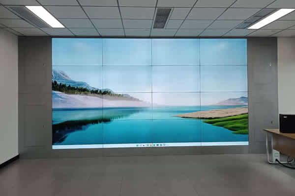 一塊55寸液晶拼接屏大概多少錢(qián)？